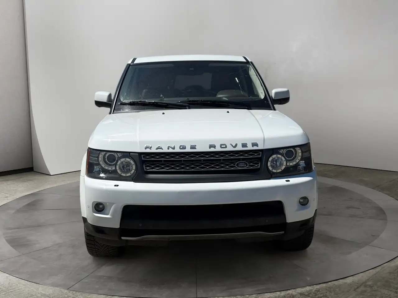 Land Rover Range Rover Sport photo Land Rover Range Rover Sport