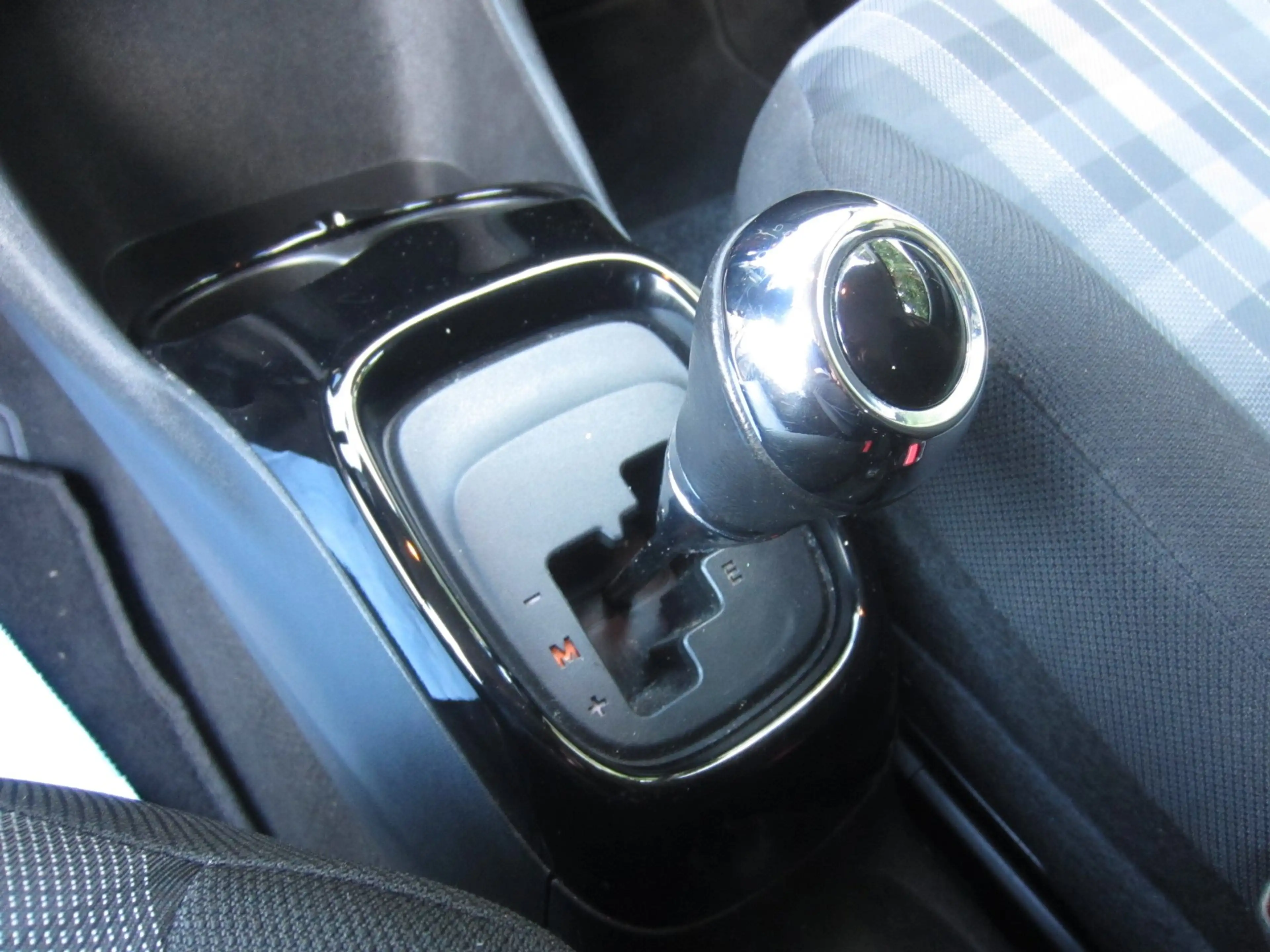 Peugeot 108 1.0 e-VTi Allure 2018 Automaat Airco Led NAP! APK! — photo 15
