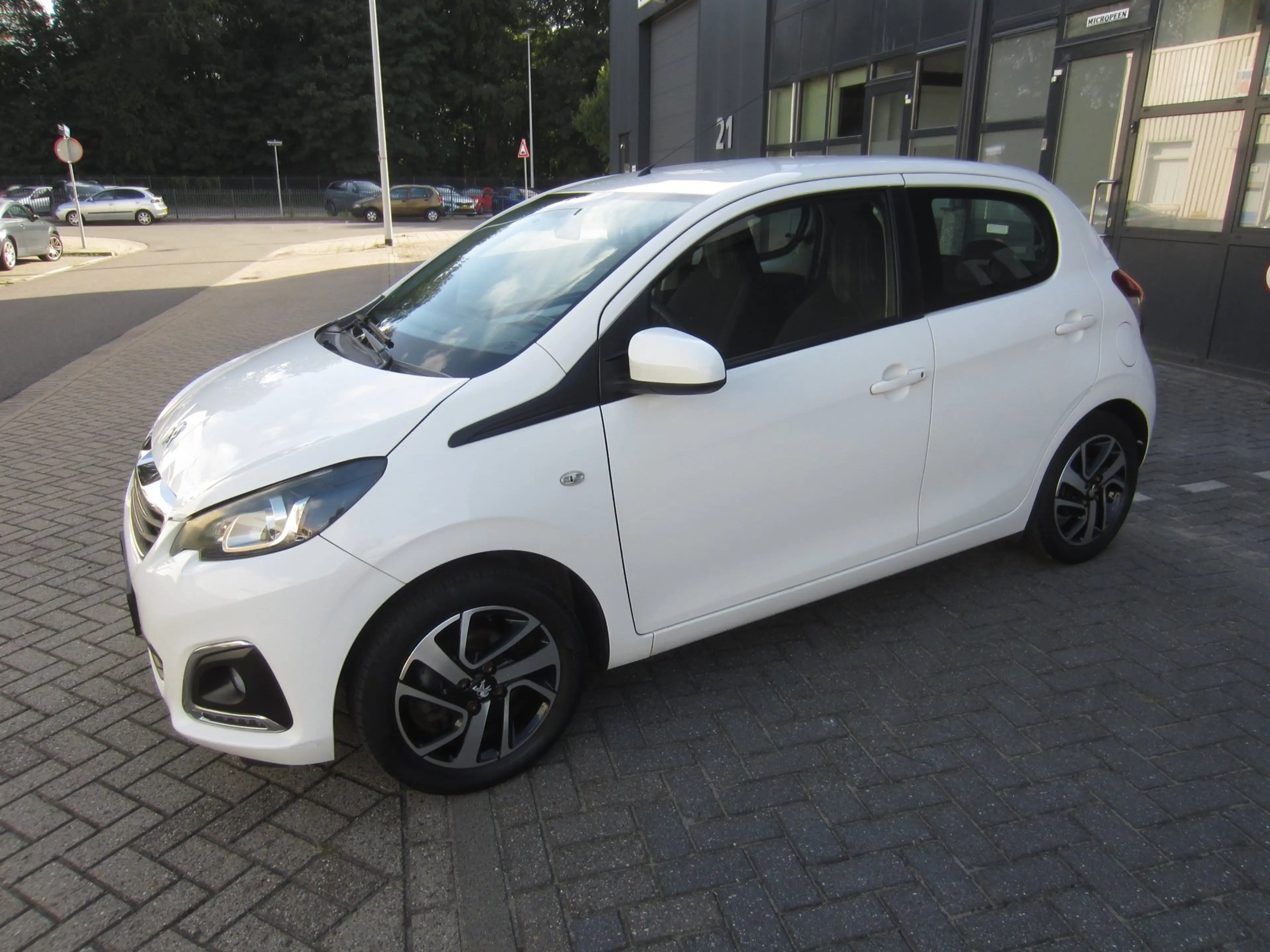 Peugeot 108 1.0 e-VTi Allure 2018 Automaat Airco Led NAP! APK! — photo 4