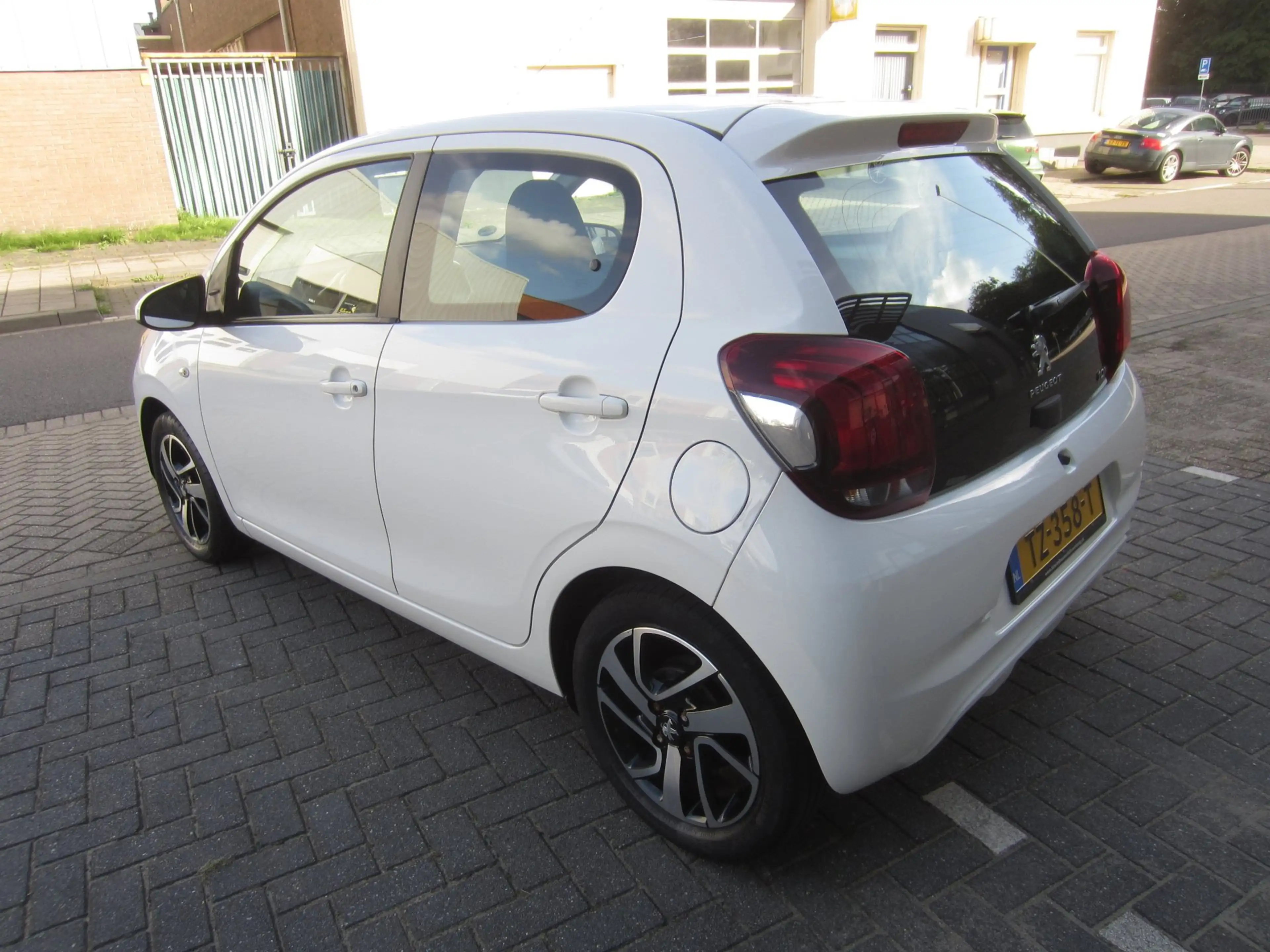 Peugeot 108 1.0 e-VTi Allure 2018 Automaat Airco Led NAP! APK! — photo 5