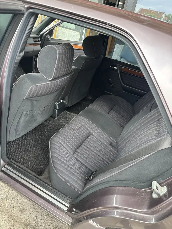 Mercedes-Benz E 260 4Matic, foto 7