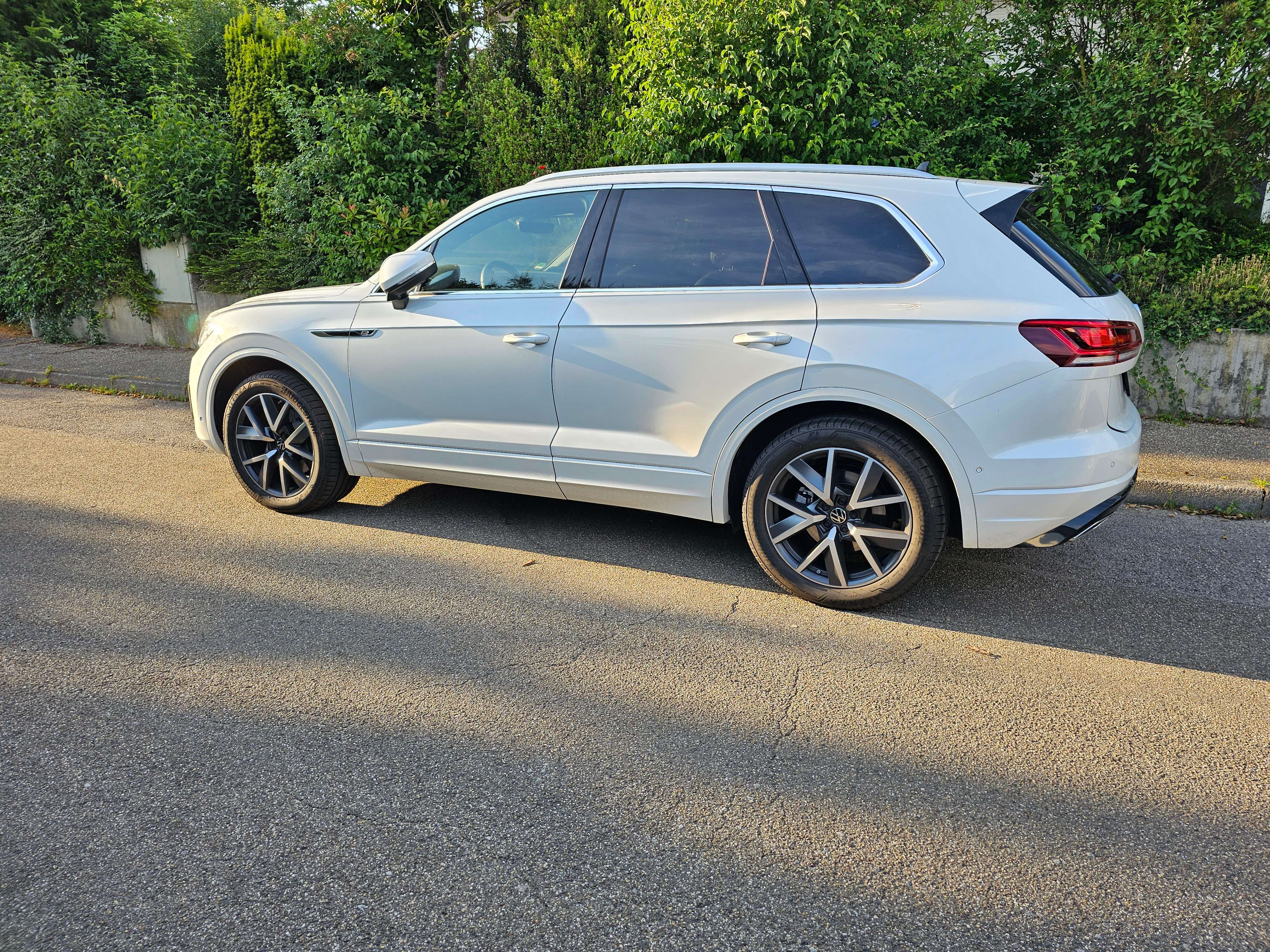 Second hand Volkswagen Touareg 3.0 TDI