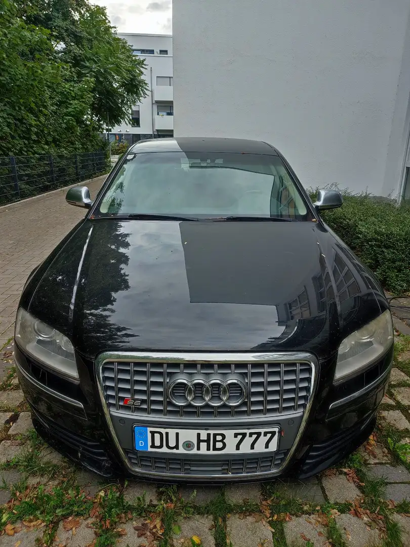 Audi S8 5.2 FSI quattro - 1
