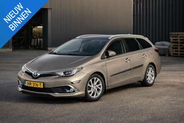 TOURING SPORTS 1.8 HYBRID LEASE PRO I PANORAMADAK