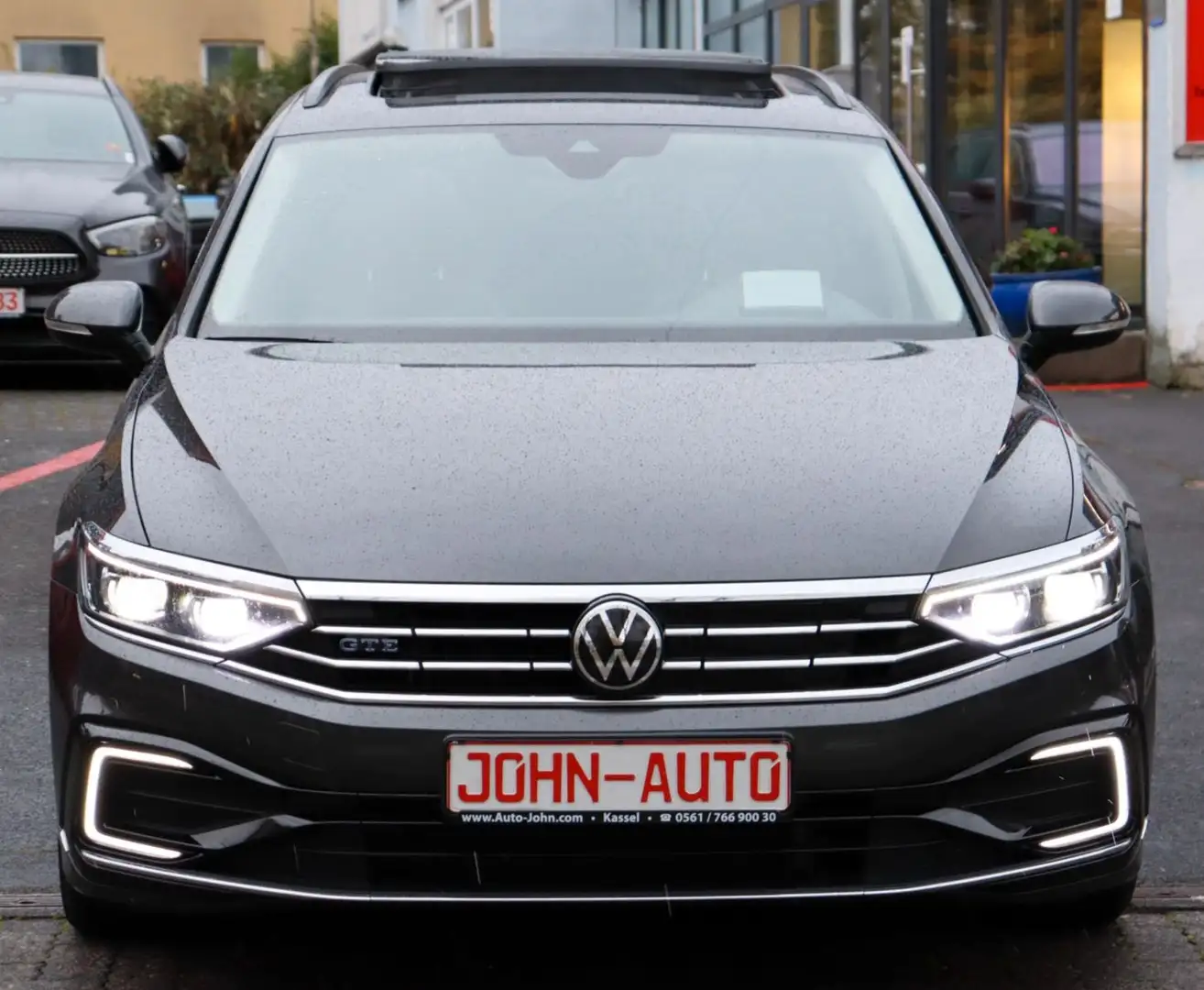 Volkswagen Passat Variant GTE *IQ LED*Head-Up*AHK*Panorama Grau - 2