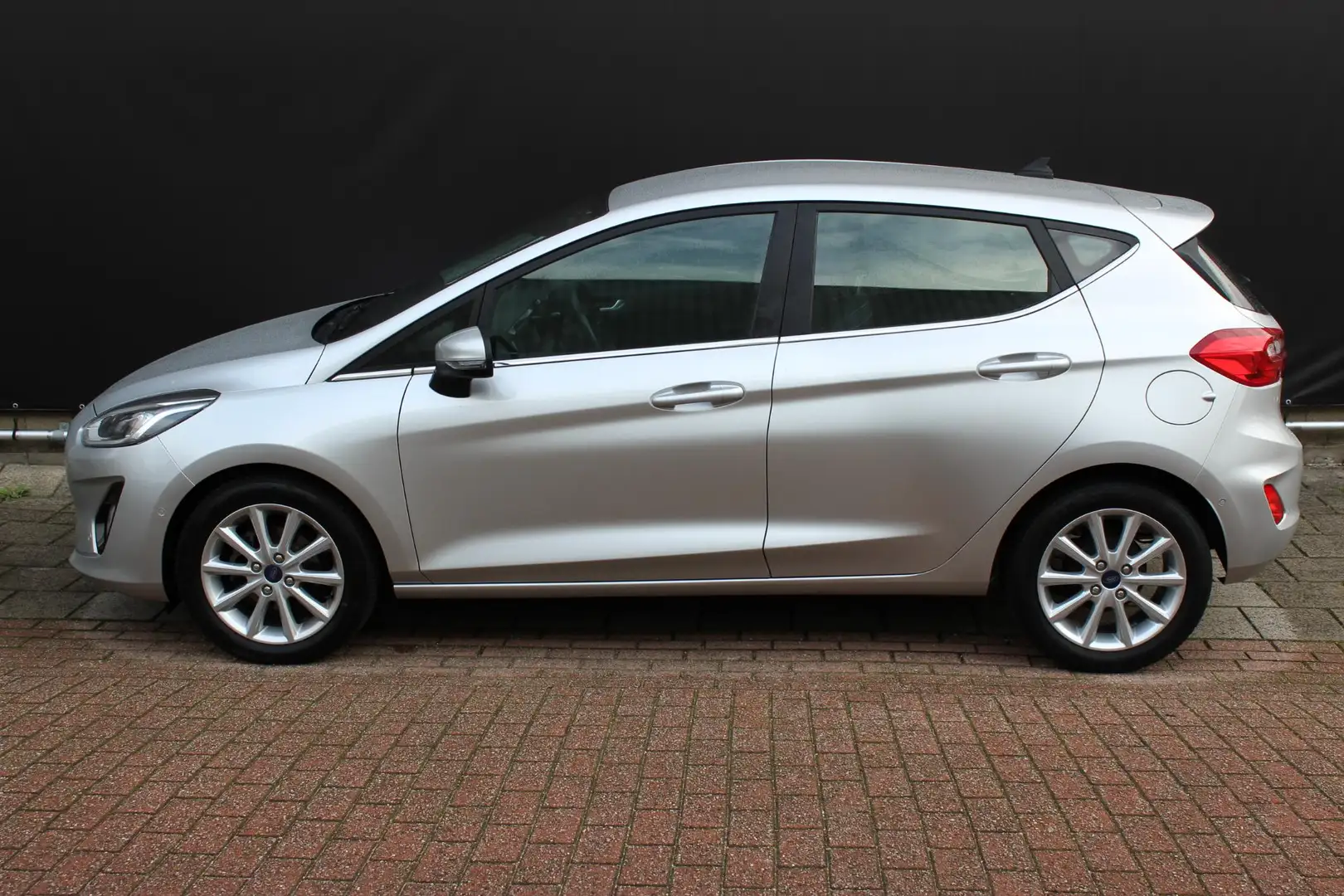 Ford Fiesta 1.0 EcoBoost Titanium | Camera achter | Carplay | Grau - 2