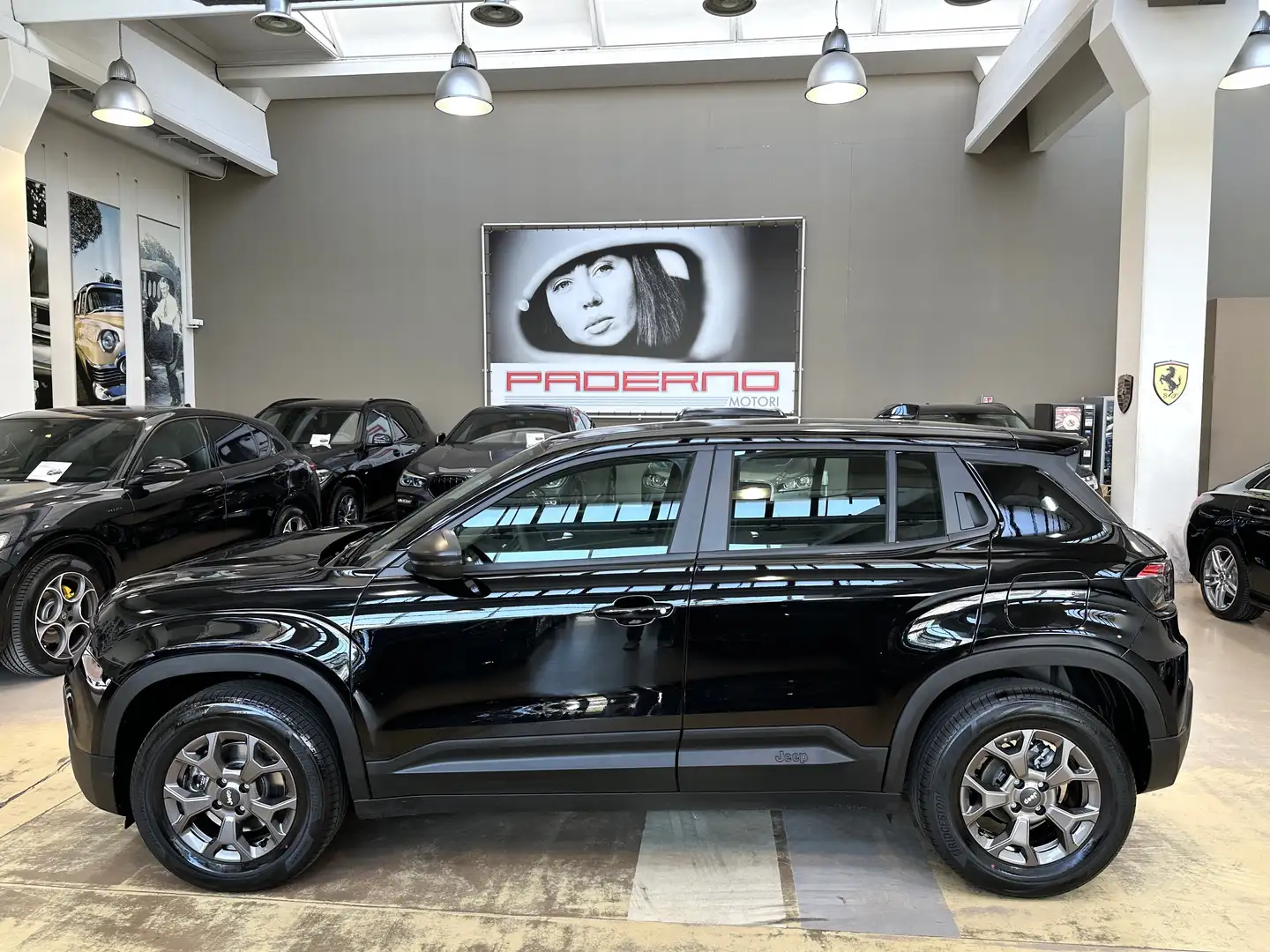 Jeep Avenger 1.2 turbo e-hybrid mhev Longitude fwd 110cv Auto Noir - 2