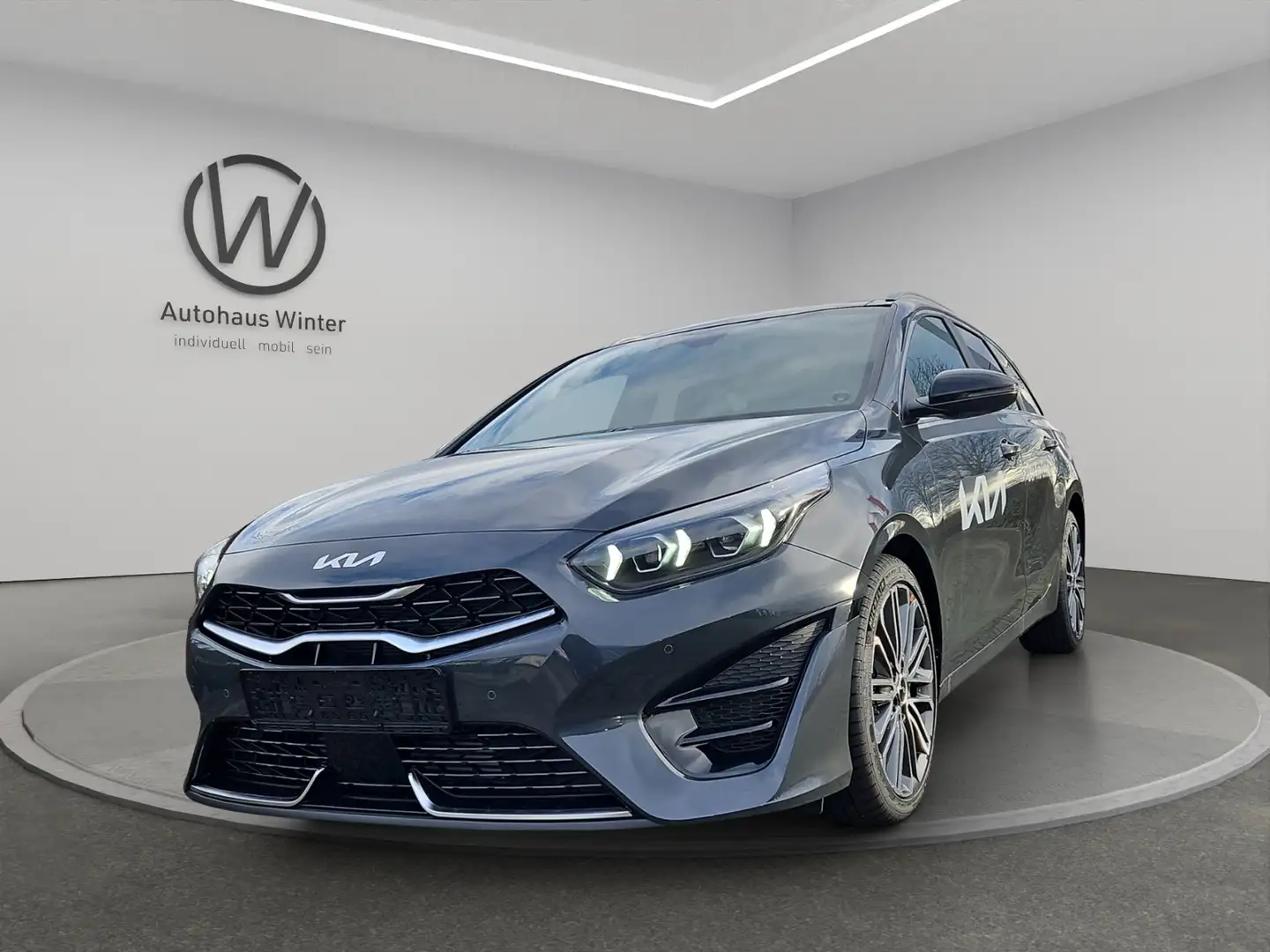 Kia Ceed SW / cee'd SW 1,5 T-GDI DCT GT-Line Technik Leder Pano 18" ACC Grau - 2