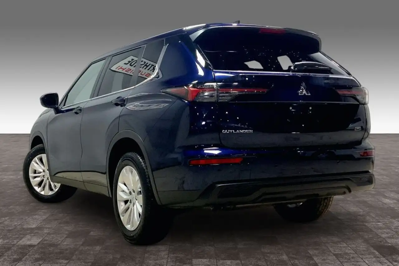 Mitsubishi Outlander снимка Mitsubishi Outlander