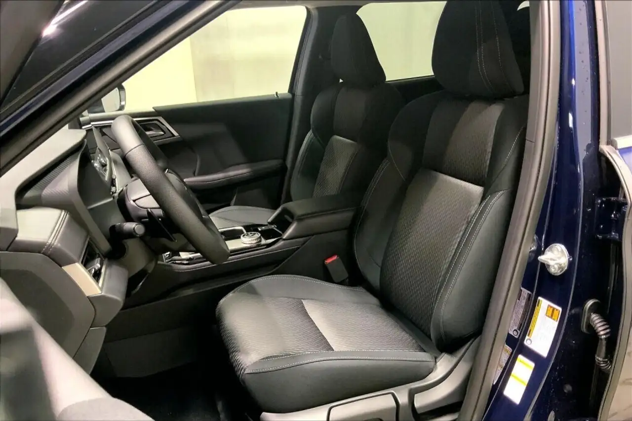 Mitsubishi Outlander снимка Mitsubishi Outlander