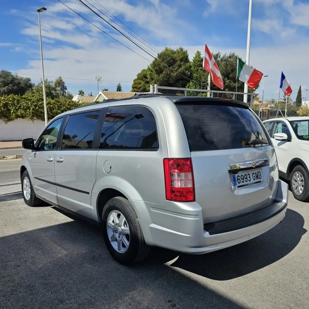 Chrysler Voyager Grand 2.8CRD LX Aut. siva - 2