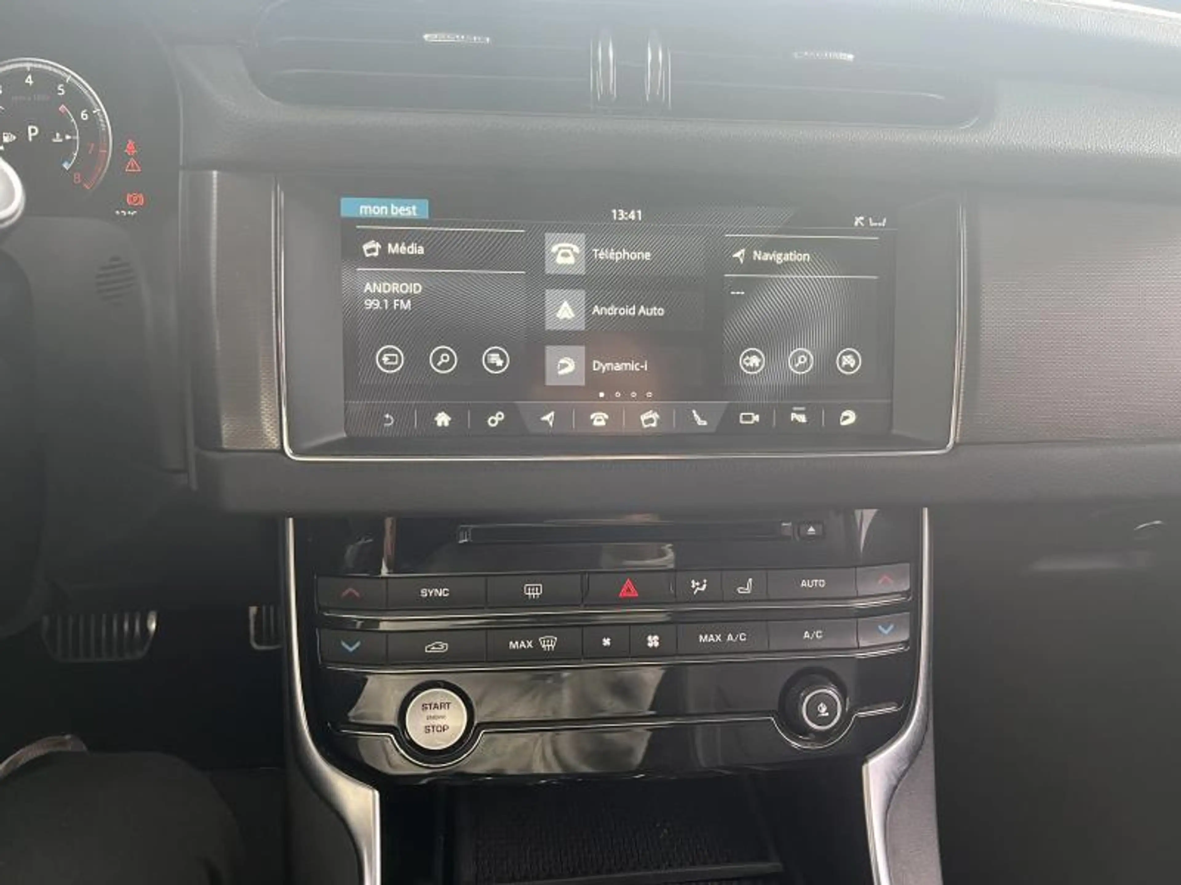 Jaguar XF 3.0 380 V6 A/TS — photo 14