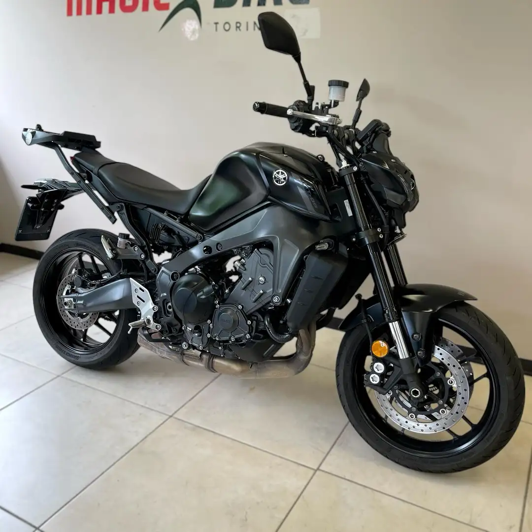 Yamaha MT-09 - 1