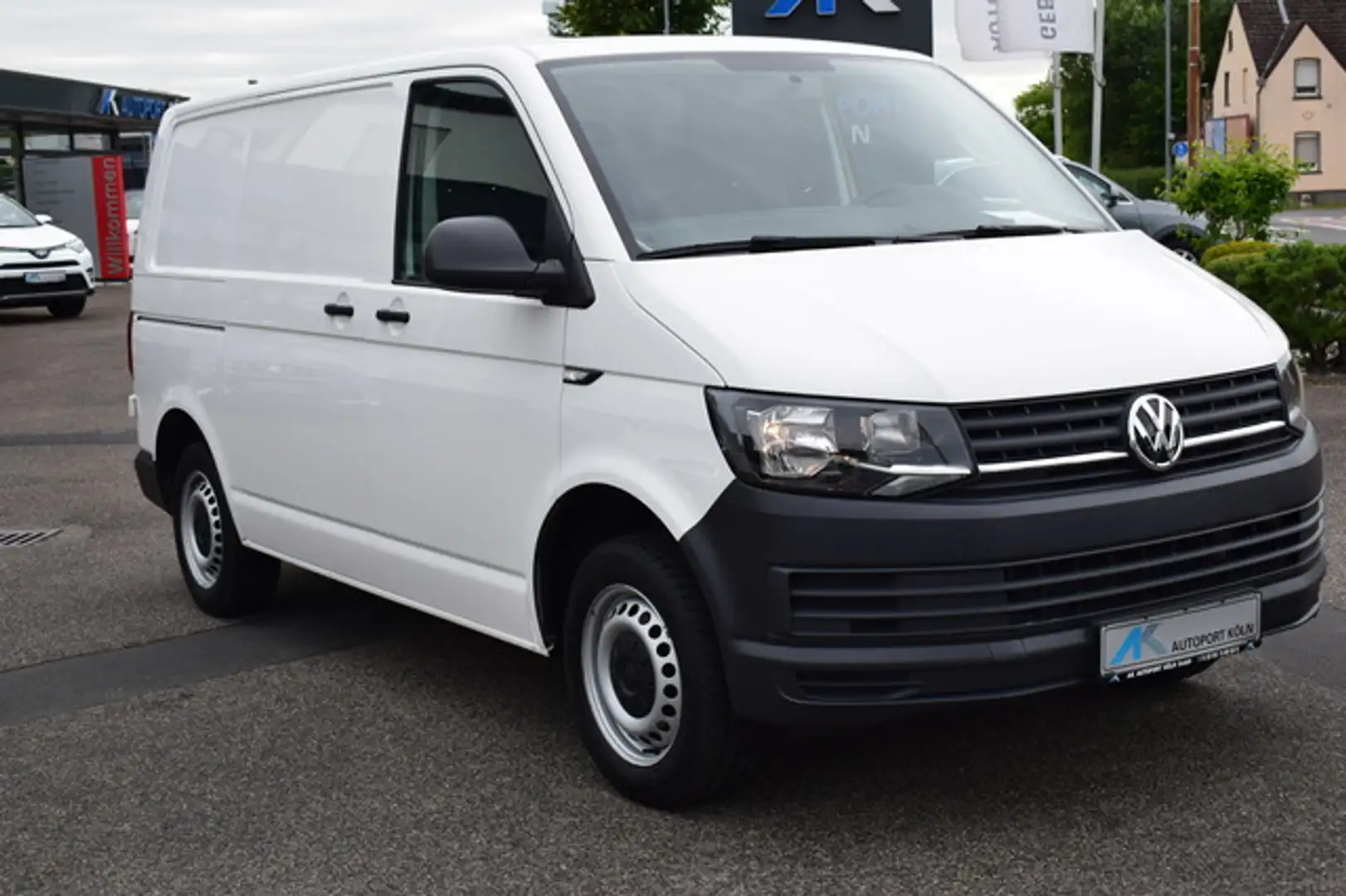 Volkswagen T6 Transporter *1.Hand*Navi*Klima*AHK*PDC* Weiß - 1