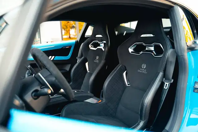 Alpine A110 view 11