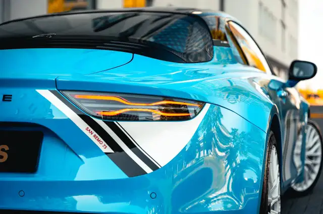 Alpine A110 view 20