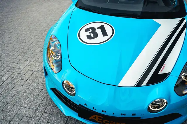 Alpine A110 view 24