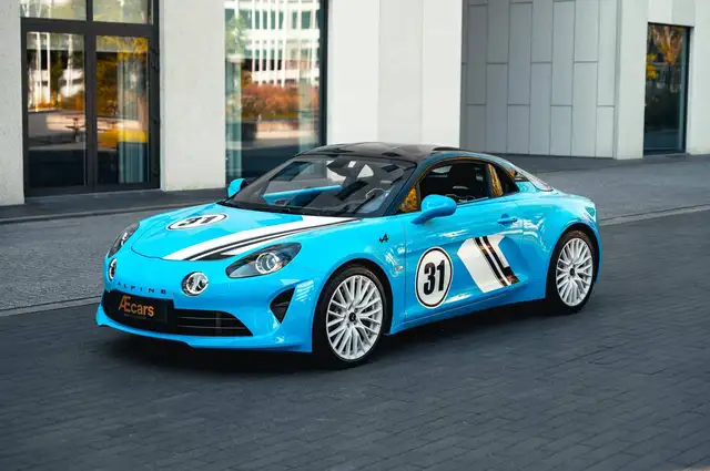 Alpine A110 view 5