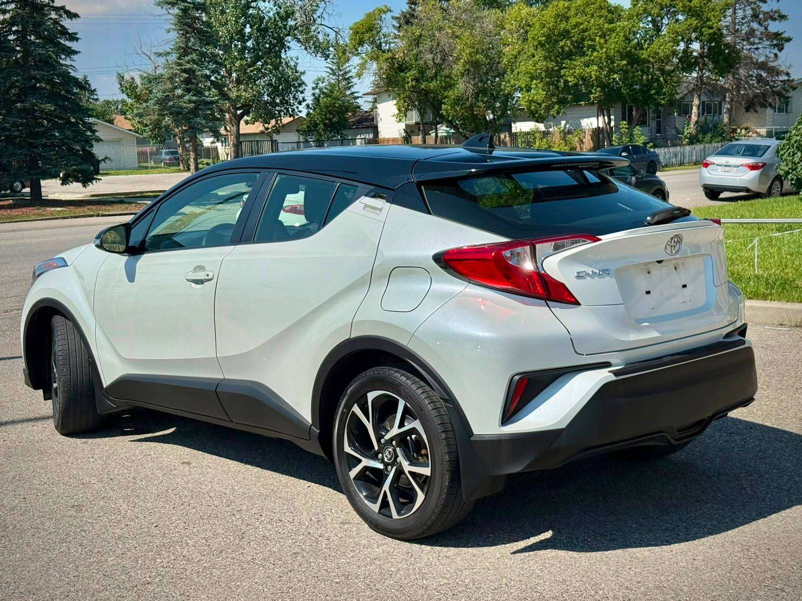 2019 Toyota C-HR — view 6