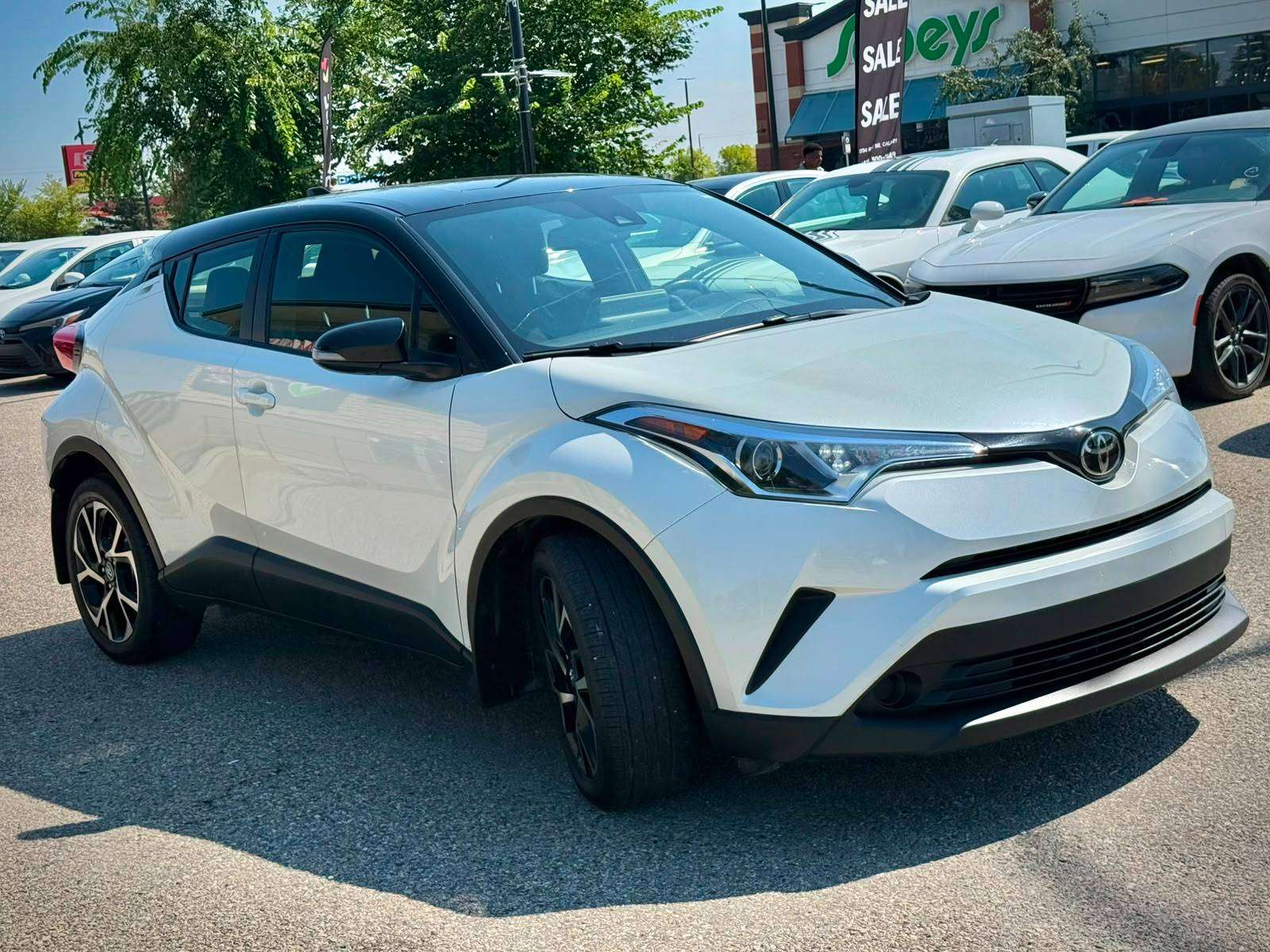 2019 Toyota C-HR — view 3