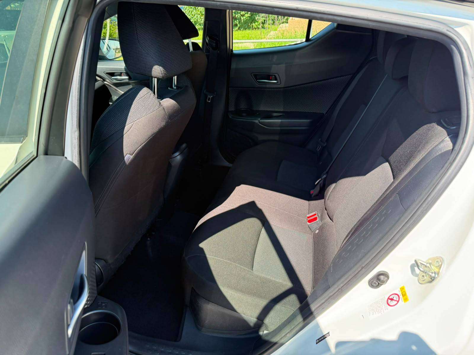 2019 Toyota C-HR — view 9