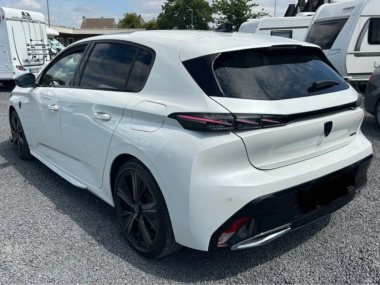 Peugeot 308 Hybrid 225 GT Pack Maxi Voll Weiß - 2
