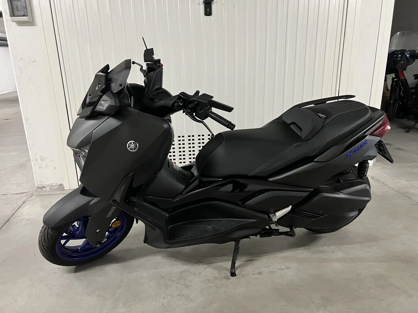 Yamaha X-Max 300 - 2