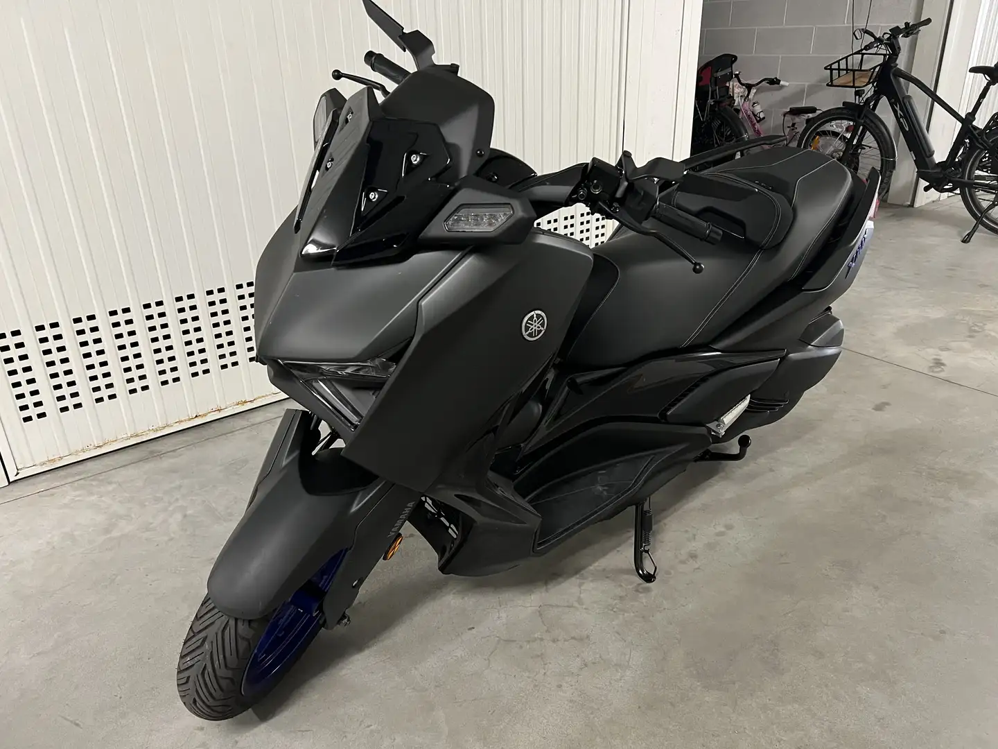 Yamaha X-Max 300 - 1