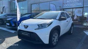 1.0 VVT-i 72ch Active Business MY23