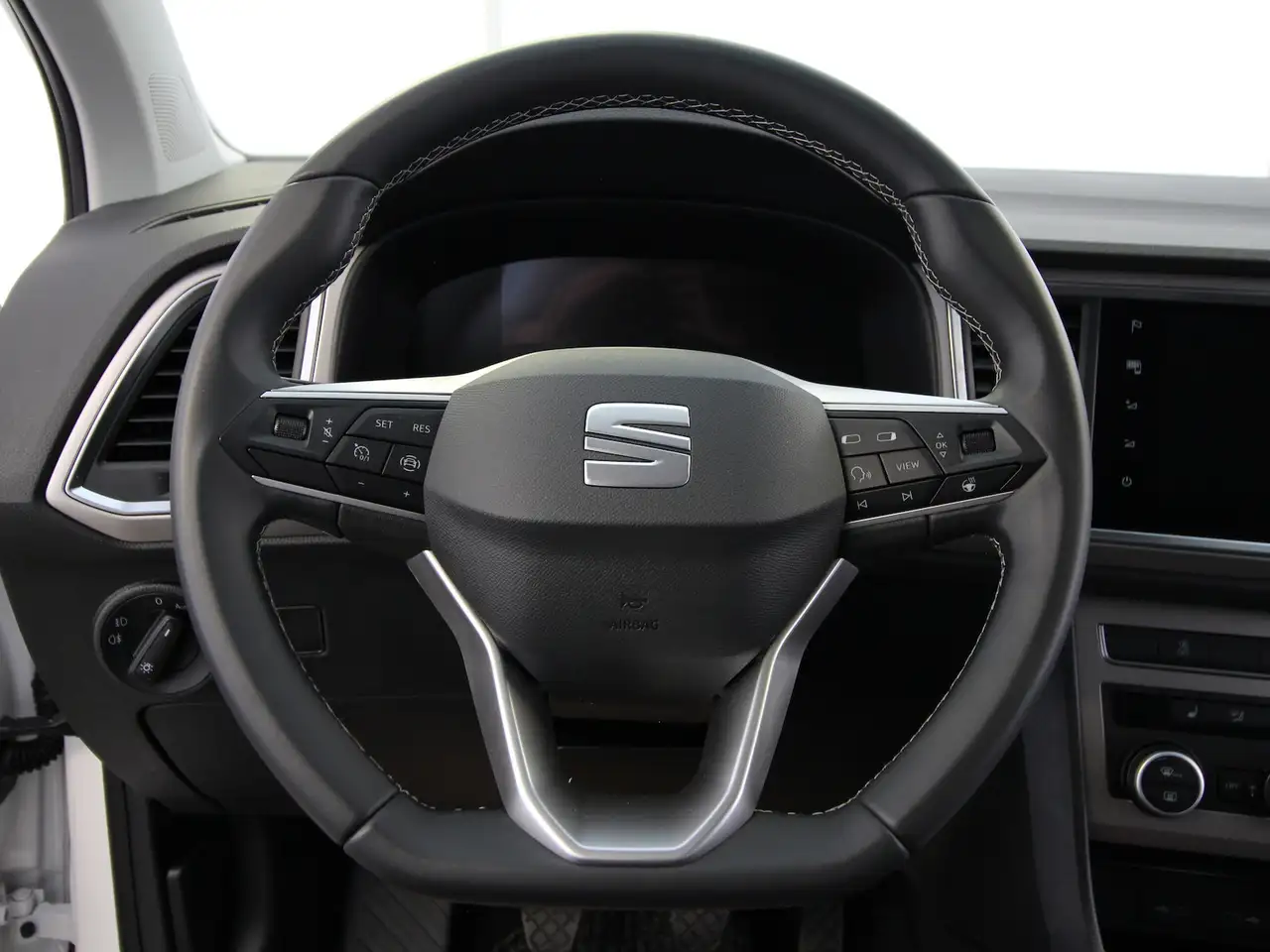 SEAT Ateca 1.5 TSI Xperience NAVI+LED+KAMERA+WINTER 21