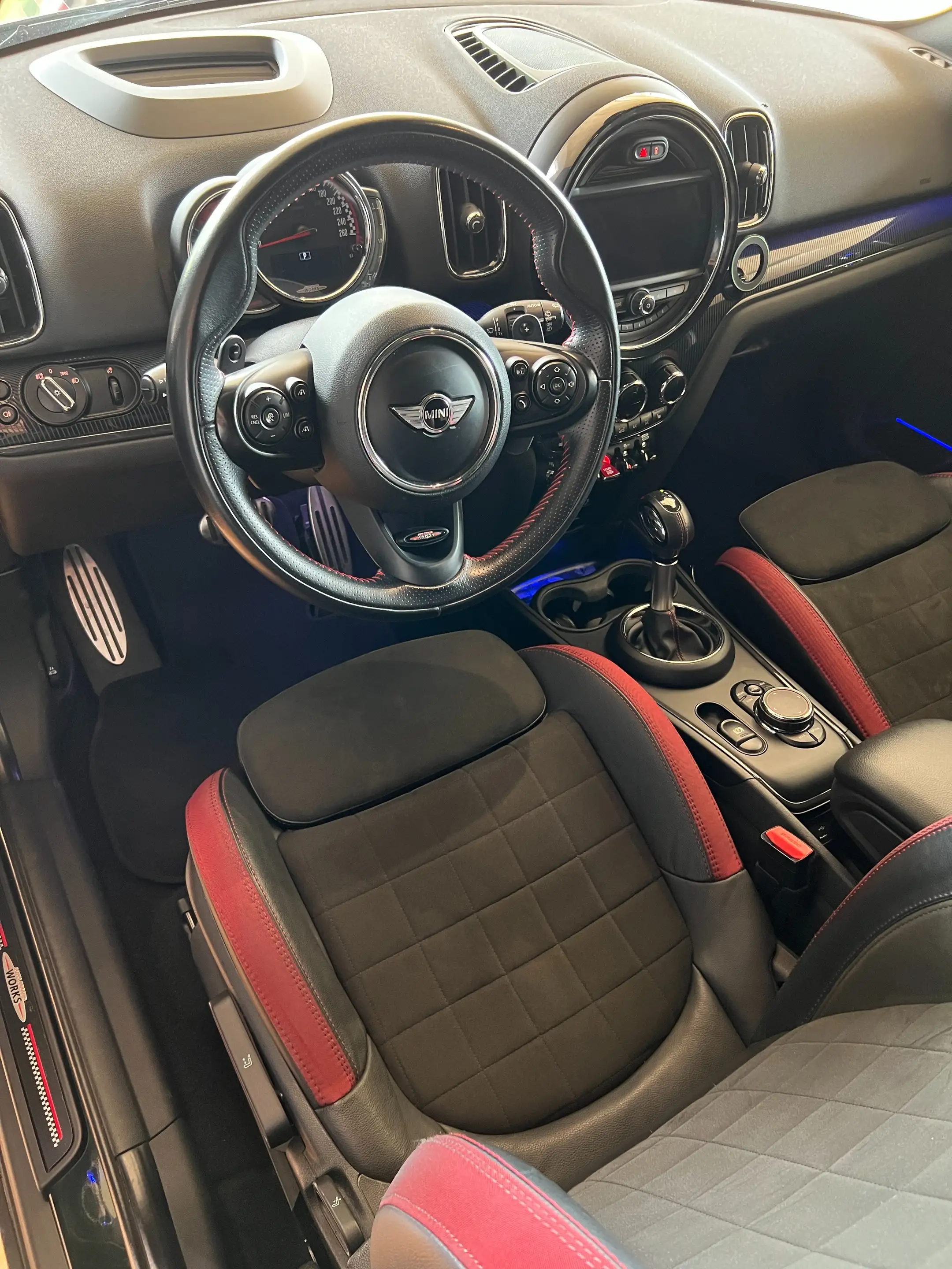 MINI John Cooper Works Countryman John Cooper Works All4 — photo 13