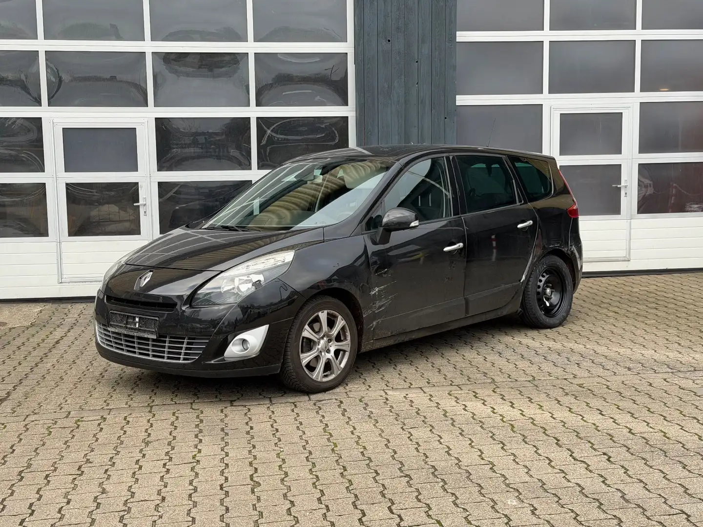 Renault Scenic III Grand Dynamique/Klimatr./Pano/AHK/Alu Schwarz - 1