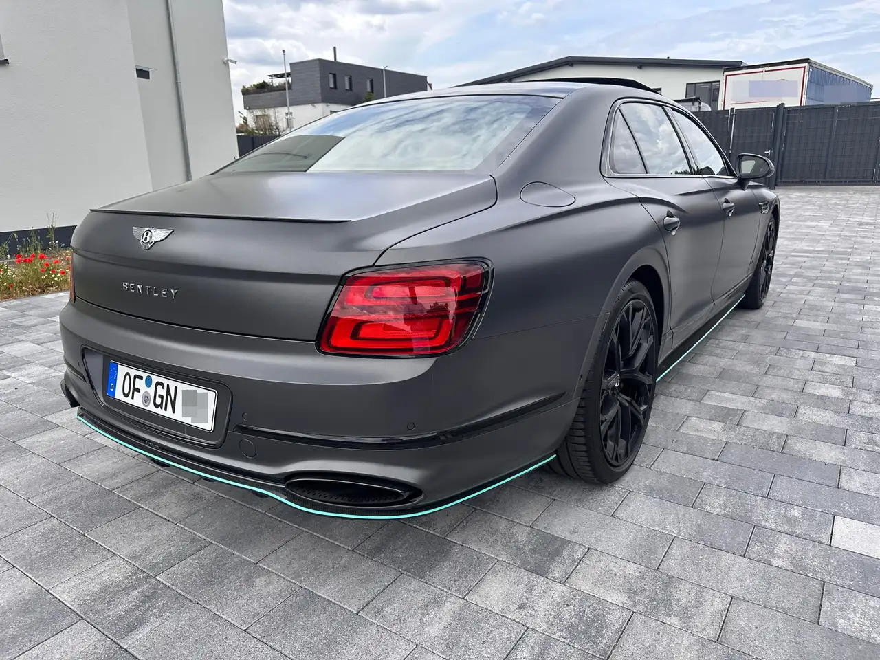 Bentley Flying Spur 2023