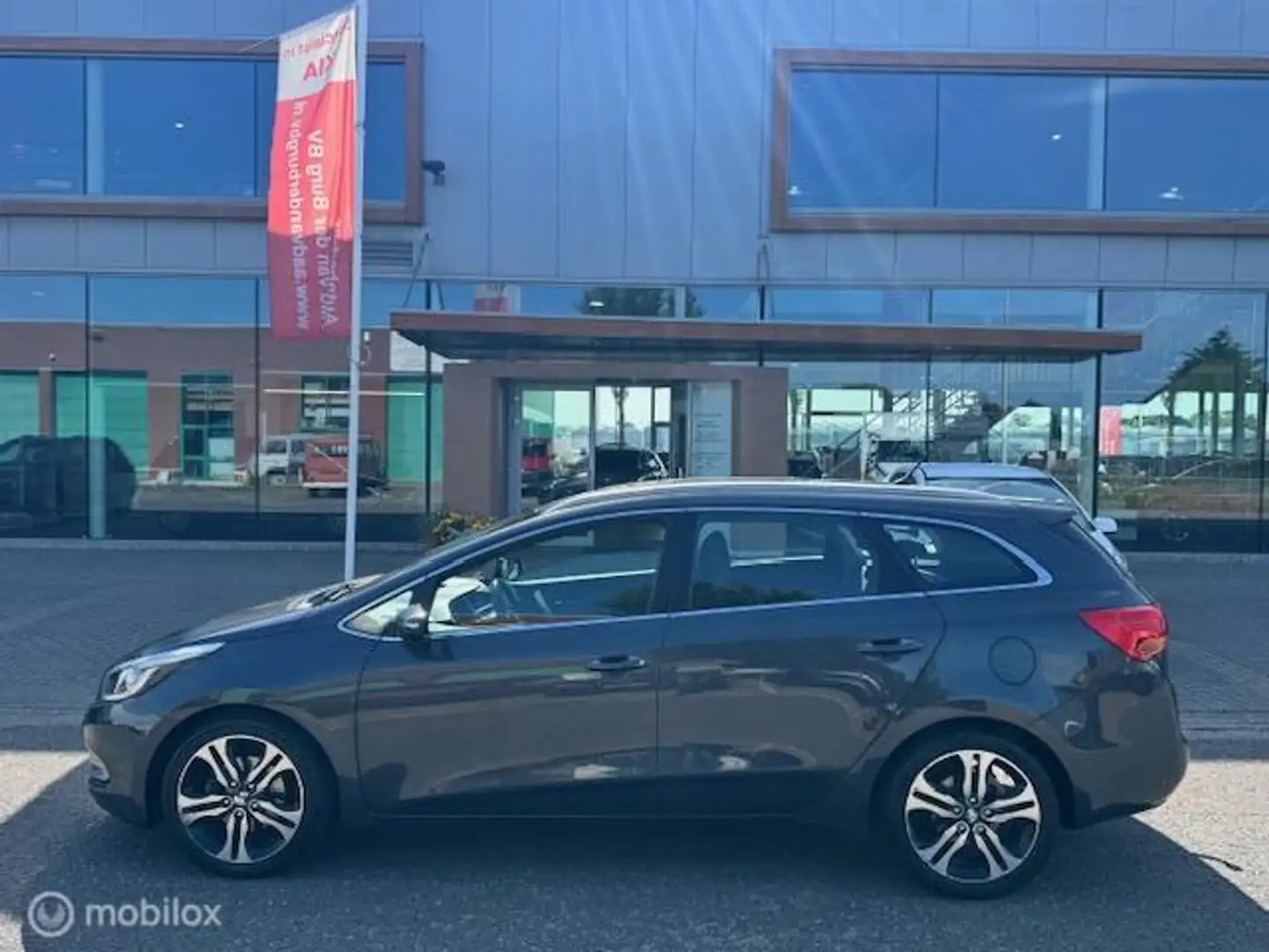 Kia Ceed SW / cee'd SW Sportswagon 1.6 GDI Business Pack Naviagtie , Trak Grijs - 2