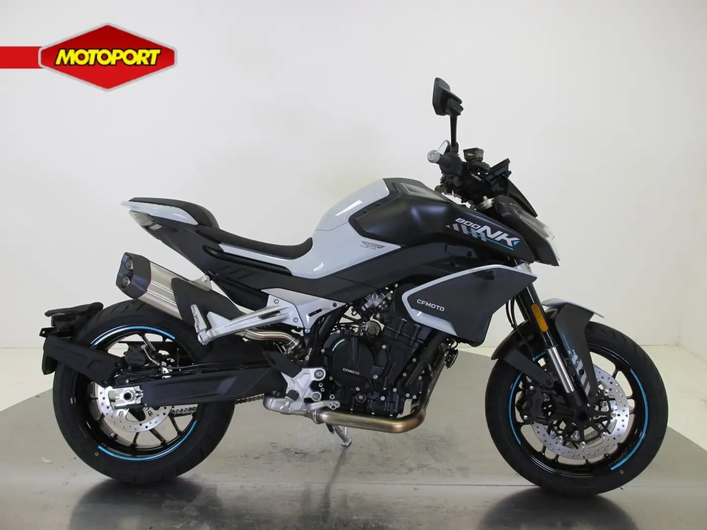 CFMOTO 800 NK Grau - 1
