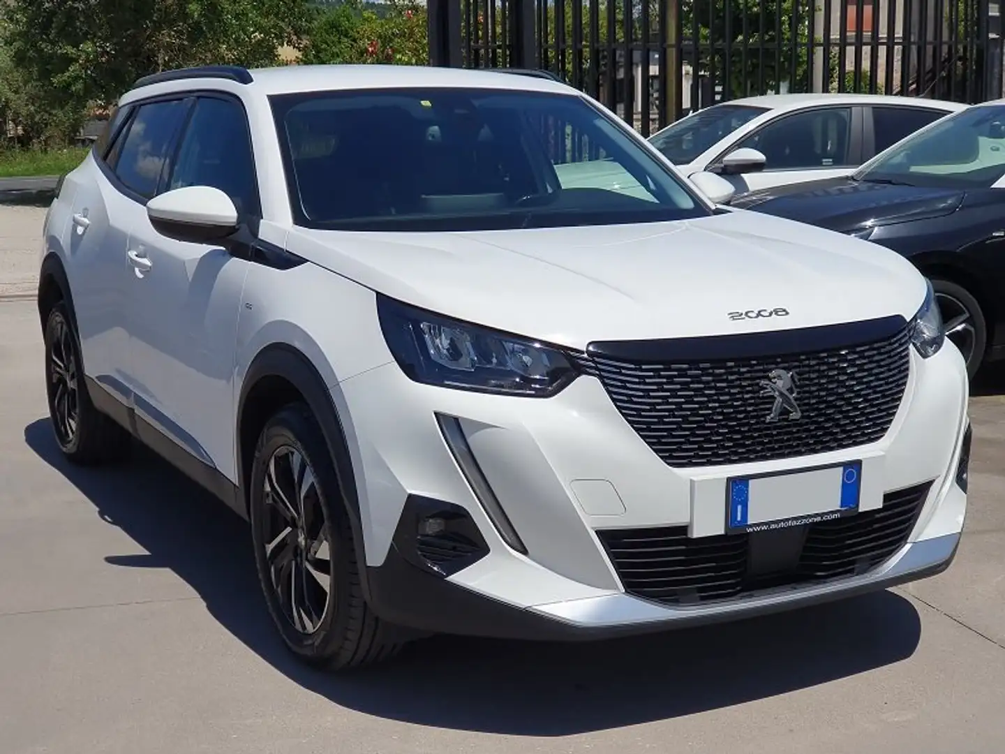 Peugeot 2008 NEW 1.5 BlueHDi 110CV S&S ALLURE LED NAVI 7" PARK Blanco - 1