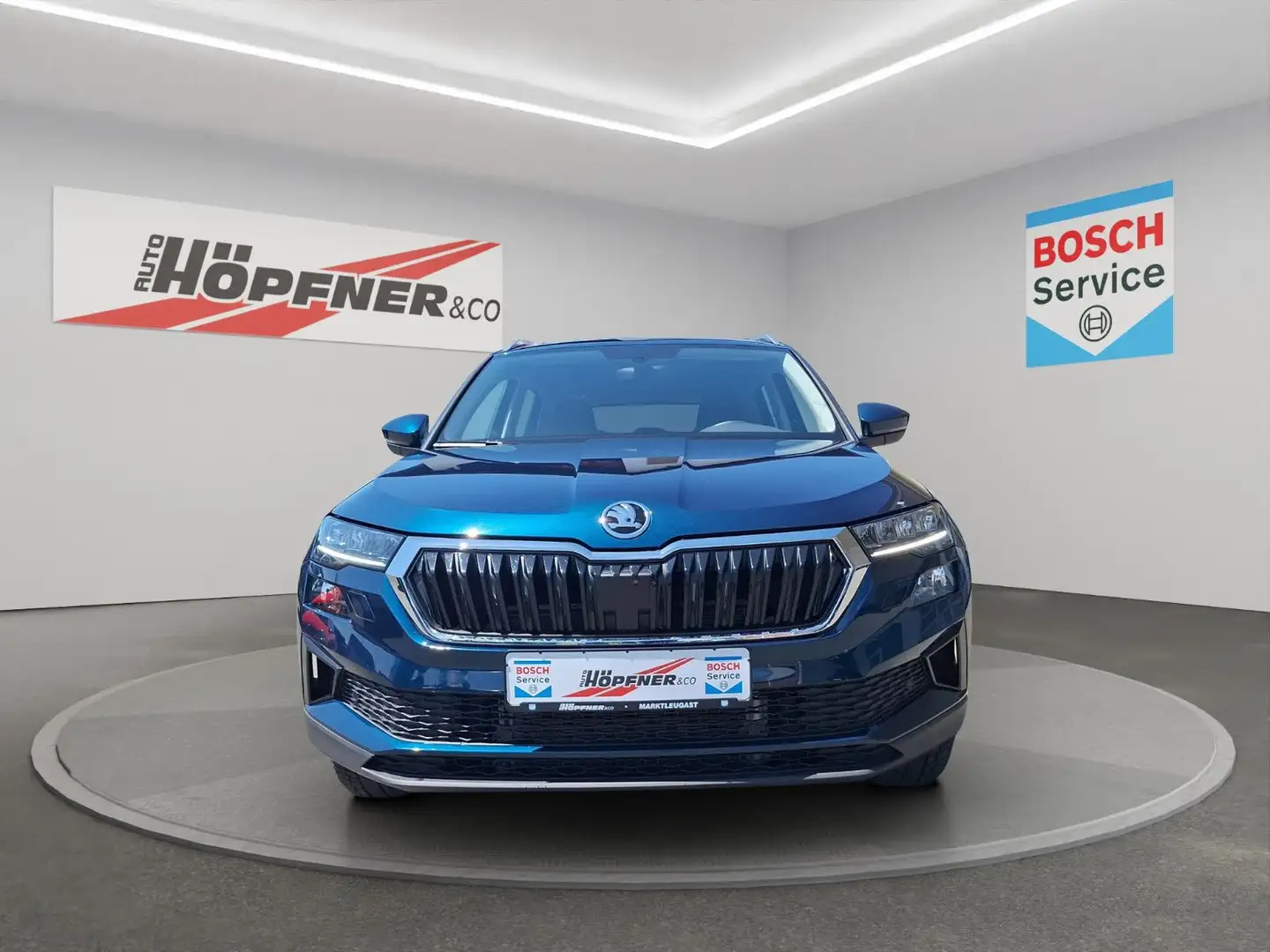 Skoda Karoq Style 1.5 TSI DSG / AHK / NAVI / RFK / SHZ Blau - 2