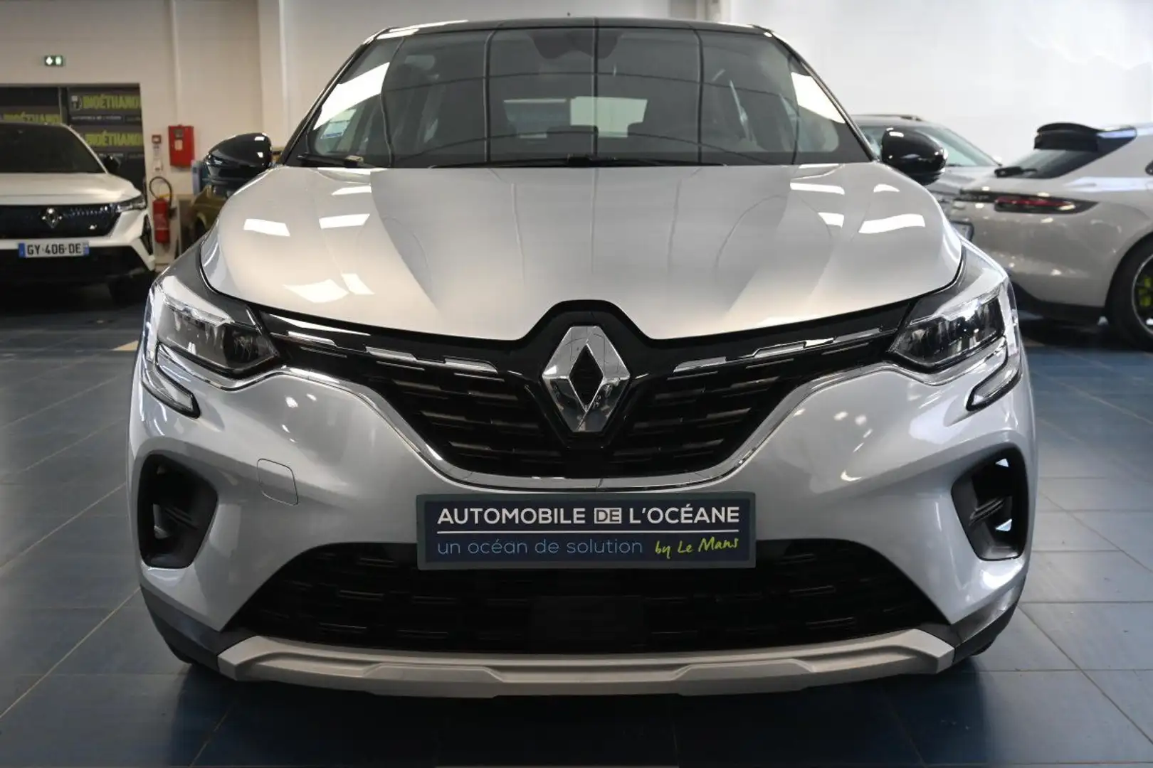 Renault Captur TCe 100 Zen Gris - 2