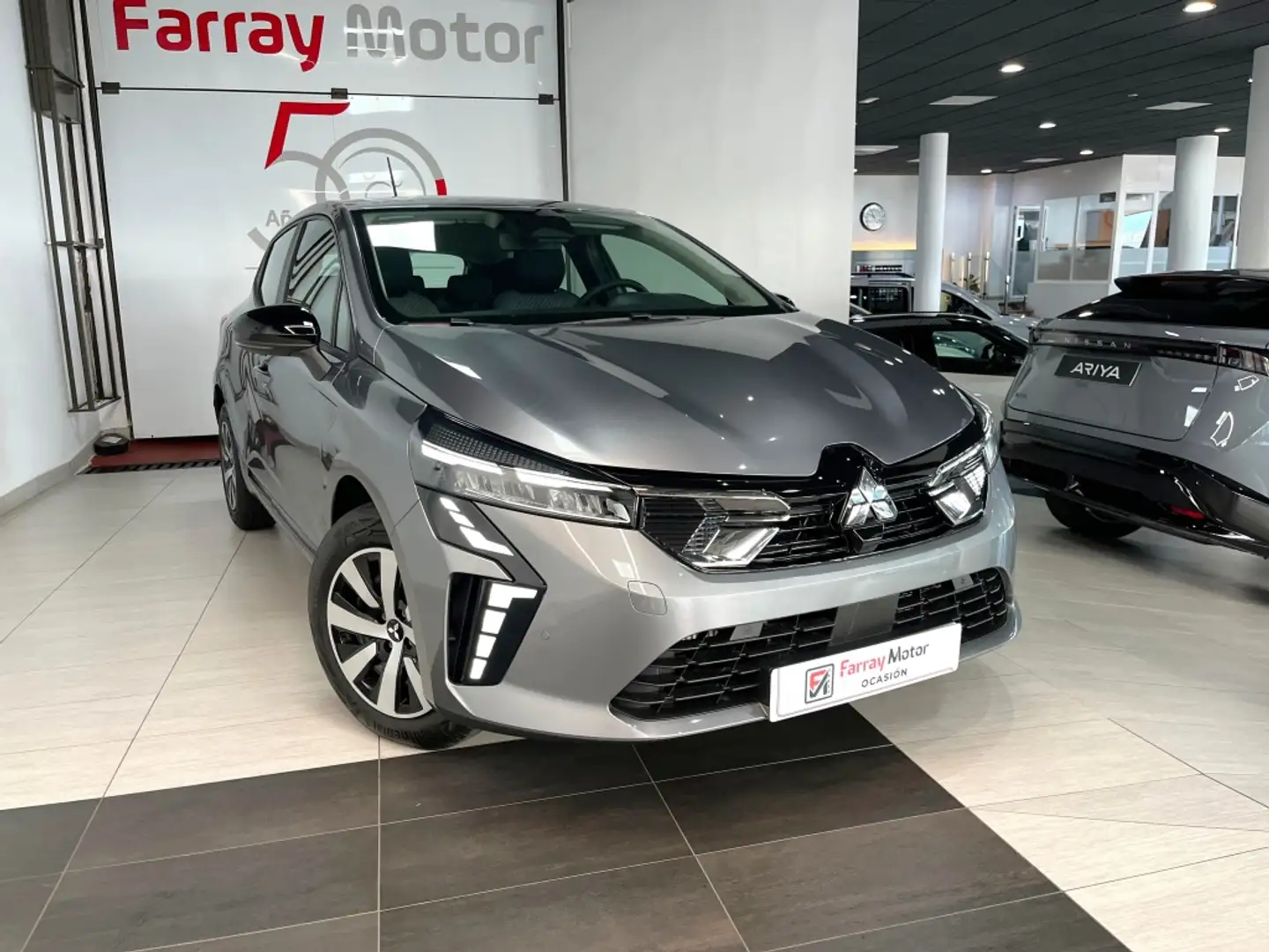 Mitsubishi Colt 100T MOTION Gris - 1