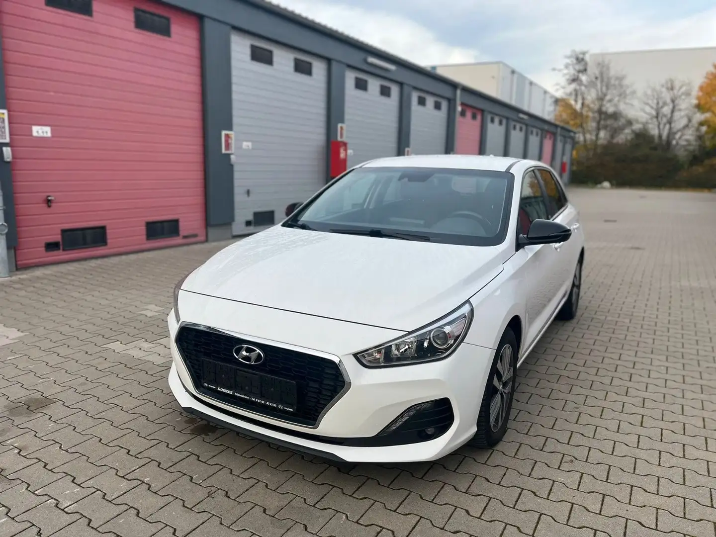 Hyundai i30 YES! 1HAND NAVI  KAMERA 116PS MWST Blanco - 2