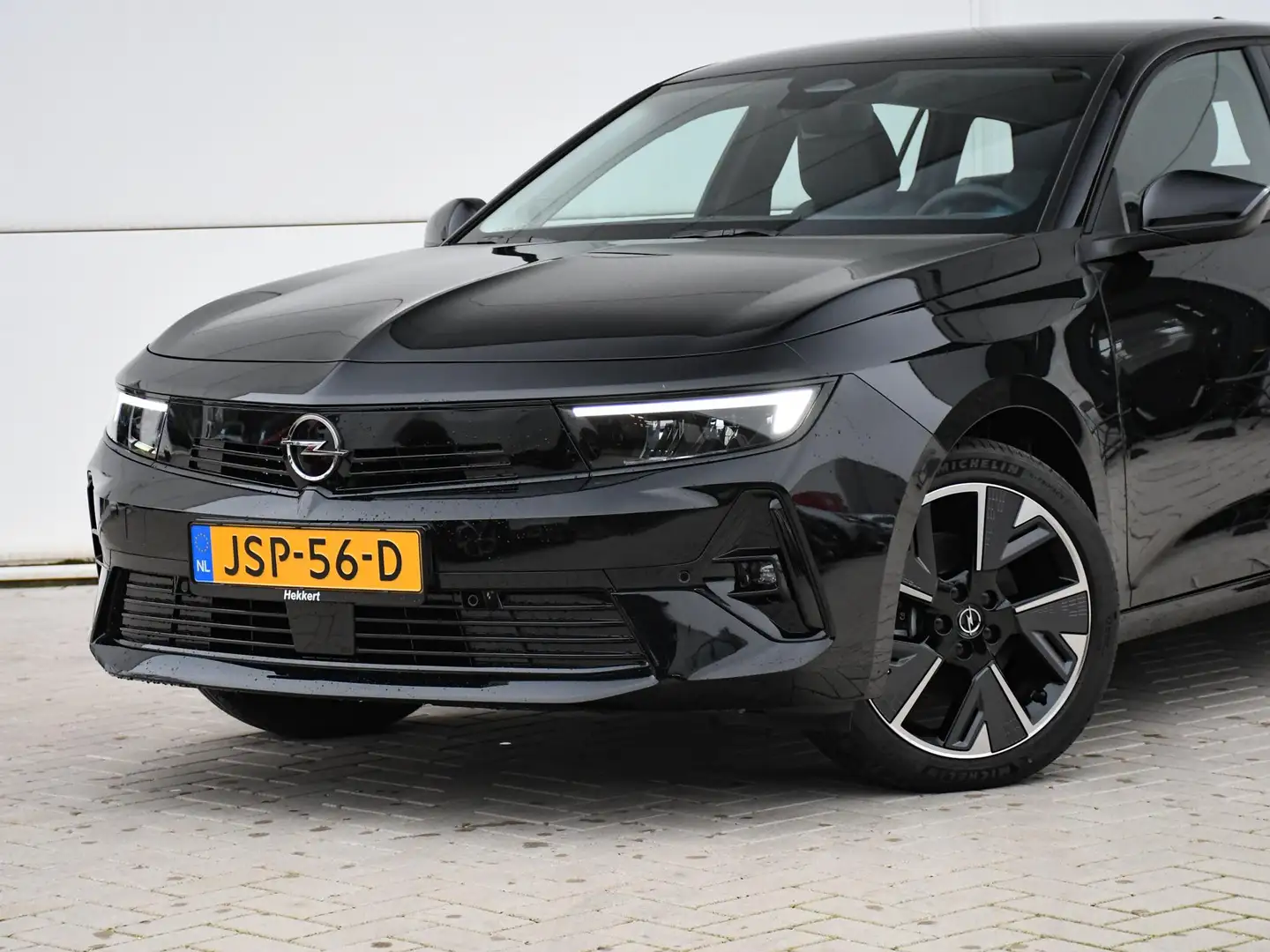 Opel Astra Sports Tourer Electric Edition 54kWh 156pk Automaa Schwarz - 2