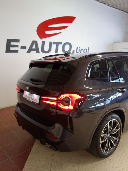 BMW X3 xDrive 20d Aut. *INDIVIDUAL M-PAKET*HUD*AHK*LASER — photo 8