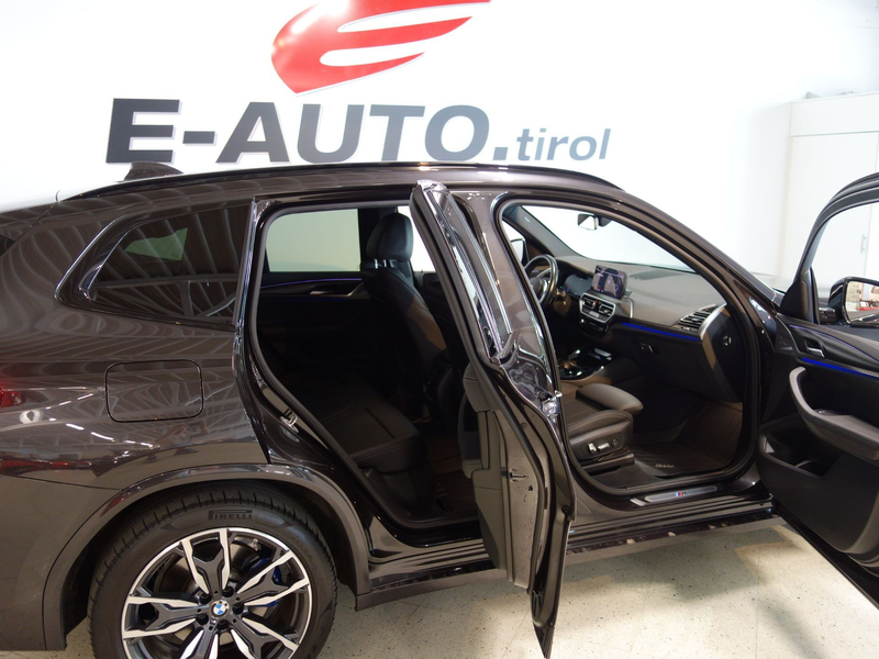 BMW X3 xDrive 20d Aut. *INDIVIDUAL M-PAKET*HUD*AHK*LASER — photo 12