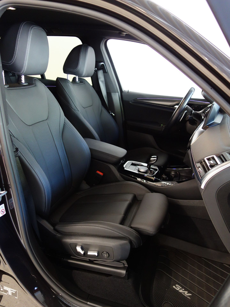 BMW X3 xDrive 20d Aut. *INDIVIDUAL M-PAKET*HUD*AHK*LASER — photo 14