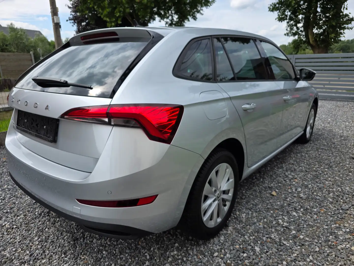 Skoda Scala *1.5TSI*150CH*CARPLAY*LED*CAMERA*GARANTIE 12 MOIS* Zilver - 2