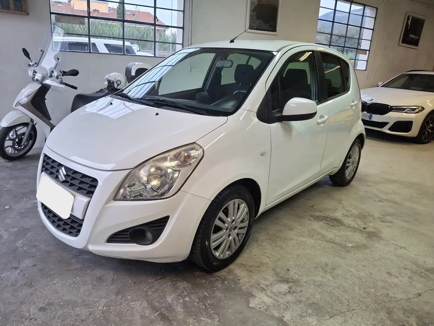 Suzuki Splash Splash 2012 1.0 vvt GL Style Wit - 1