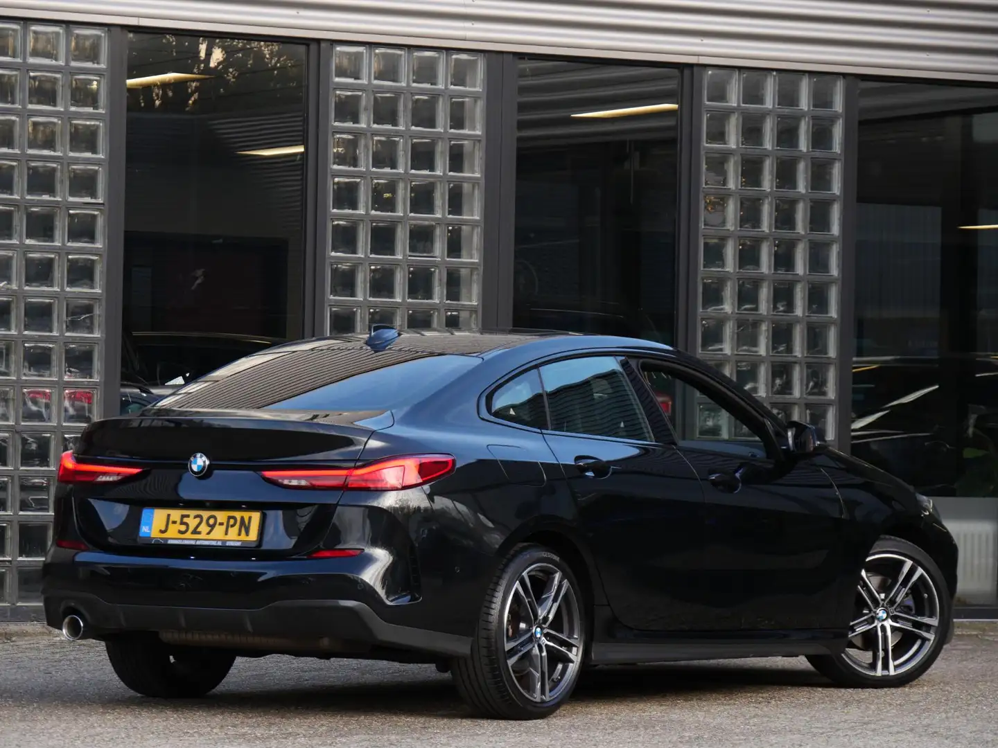 BMW 218 2-Serie GRAN COUPE 218i M-SPORT/ PANORAMADAK/ SCHA Negro - 2