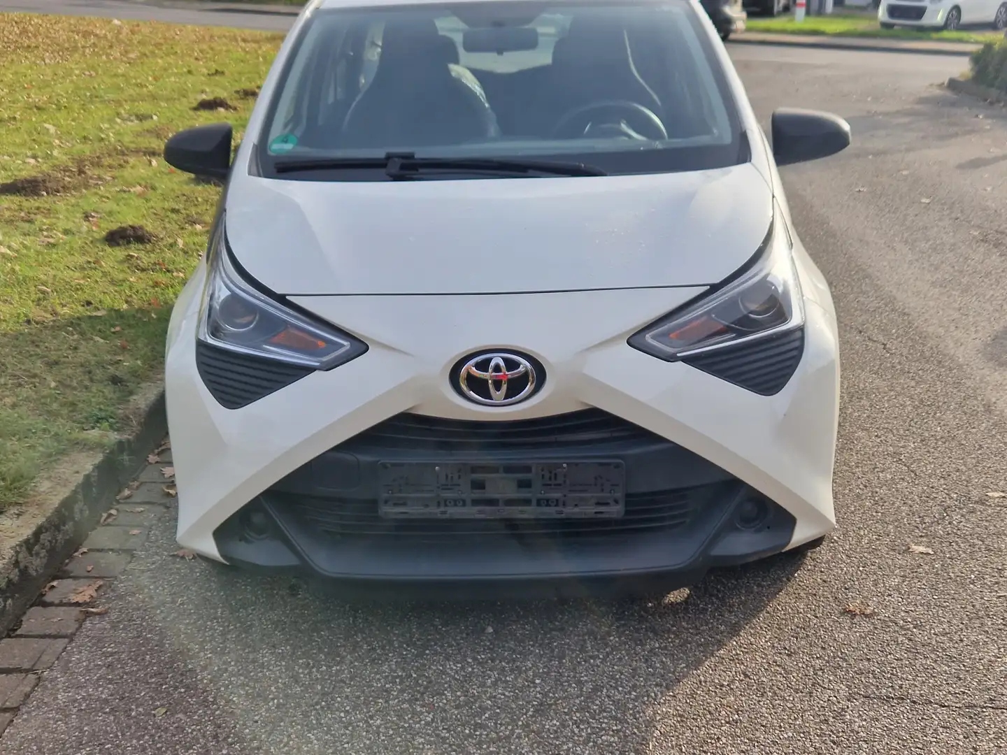 Toyota Aygo x Weiß - 1