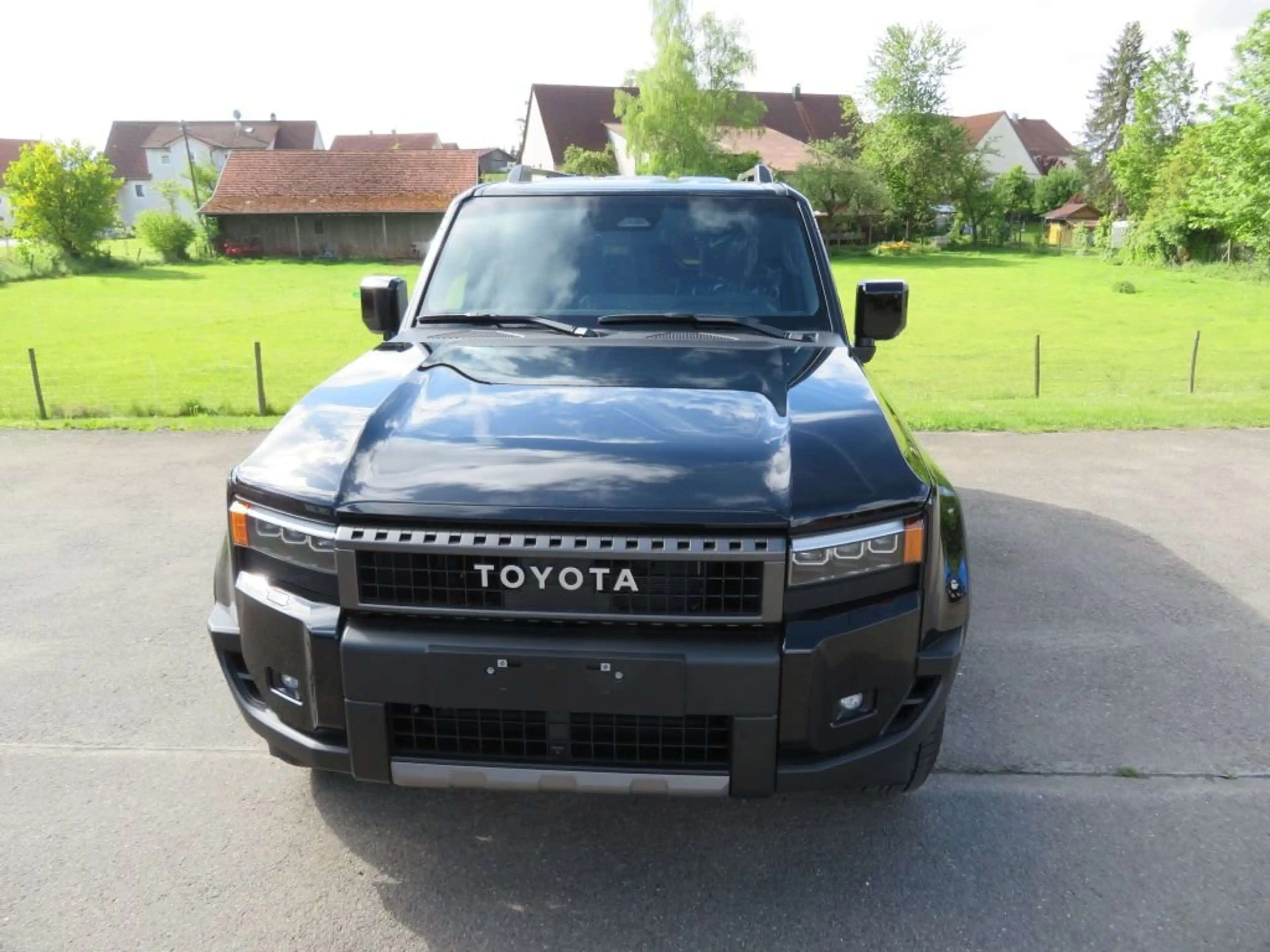 Toyota Land Cruiser Land Cruiser 2.8D-4D Mild-Hybrid Automat Executive — photo 2