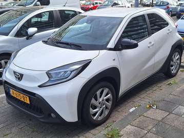 Aygo X 1.0 VVT-i MT first